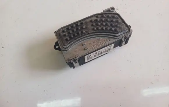 Heater blower motor/fan resistor