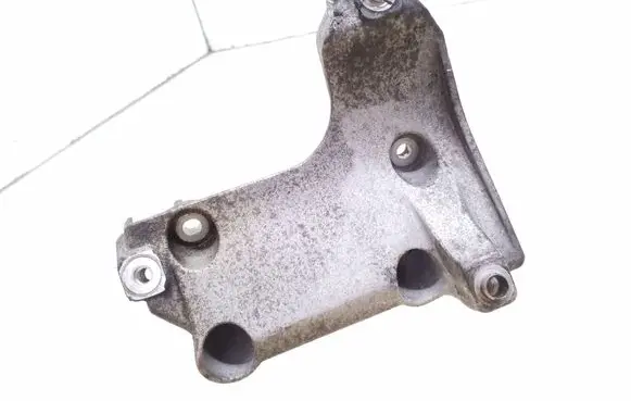 BMW 3 E90 E91 A/C compressor mount bracket 64557505980 7505980