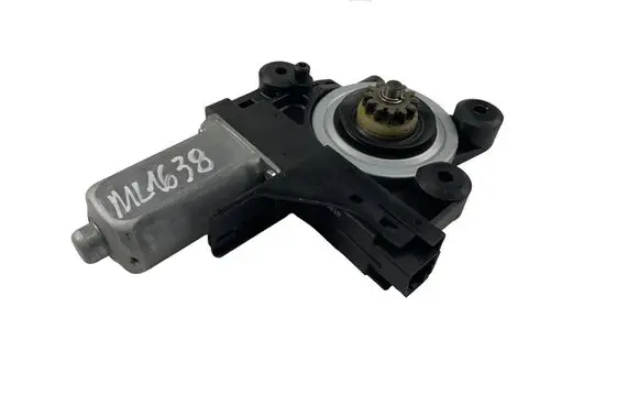 Volvo XC70 Front door window regulator motor 970713102