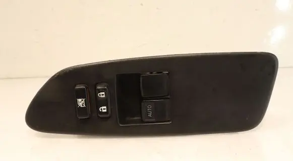 Toyota Auris 150 Electric window control switch