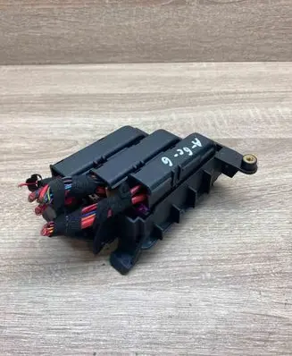 Audi A6 S6 C6 4F Fuse module 4F2971845A