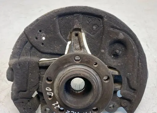 Toyota ProAce City Front wheel hub 9825606280