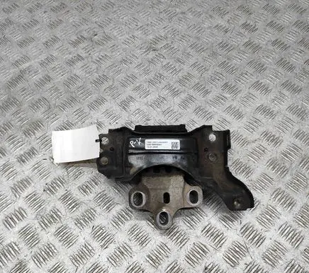 Volkswagen Polo VI Engine mount bracket 2Q0199555AH