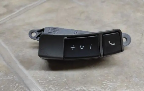 BMW 7 E65 E66 Steering wheel buttons/switches 0374673007 555288400
