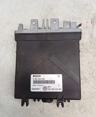 Volkswagen PASSAT B3 Engine control unit/module 0261200328 037906022ED Digifan