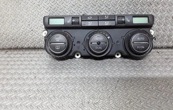 Volkswagen PASSAT B6 Climate control unit