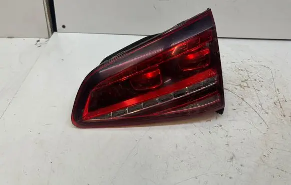 Volkswagen Golf VII Tailgate rear/tail lights 5G0945308F 81240201