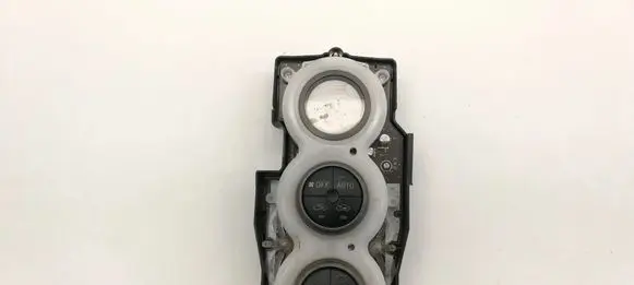 Toyota Yaris Interior fan control switch 758909