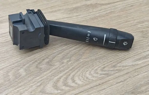 Volvo S80 Wiper control stalk 8691695