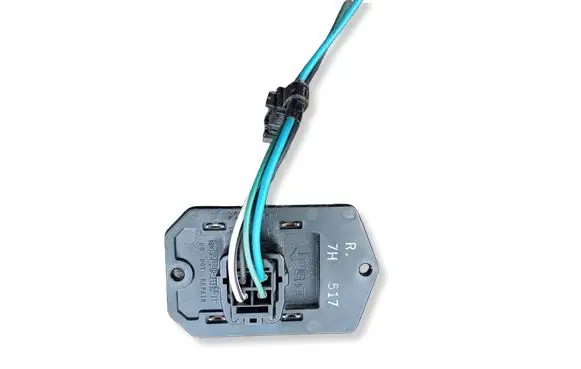 Toyota Yaris Heater blower motor/fan resistor 0000