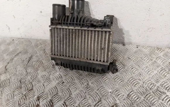 Toyota Avensis T250 Intercooler air channel guide 179400G010