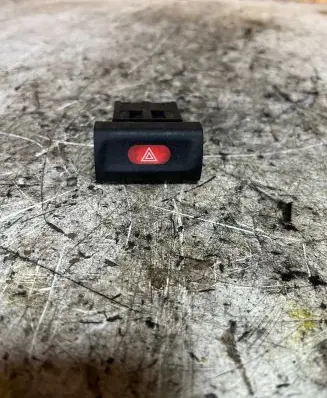 Opel Vectra B Hazard light switch 09152308