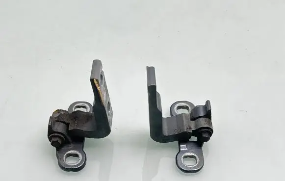 Front door hinge set