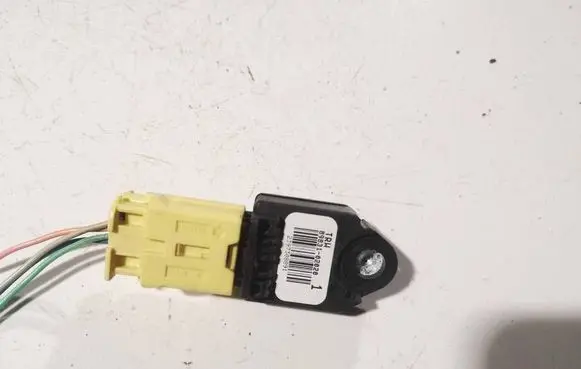 Toyota Avensis T250 Airbag deployment crash/impact sensor 8983102020 89831-02020