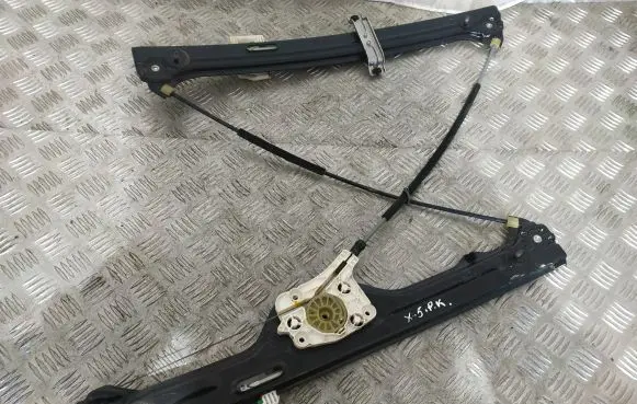 BMW X5 E70 Front door electric window regulator 7166379