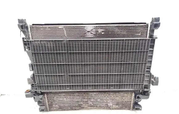 Opel Vivaro Radiator set 93868359 214818795R