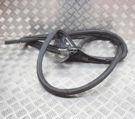 Tesla Model S Rubber seal front coupe door 9K261415