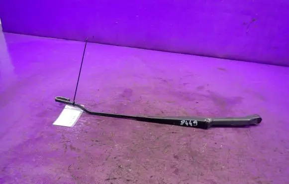 Volkswagen Polo III 6N 6N2 6NF Front wiper blade arm 6N1955410