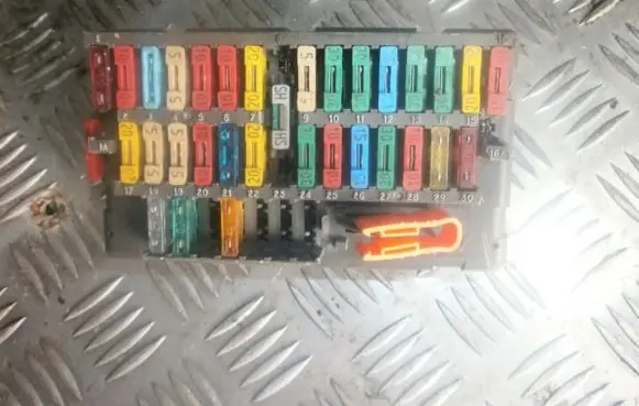 Peugeot 406 Fuse box set psa94592