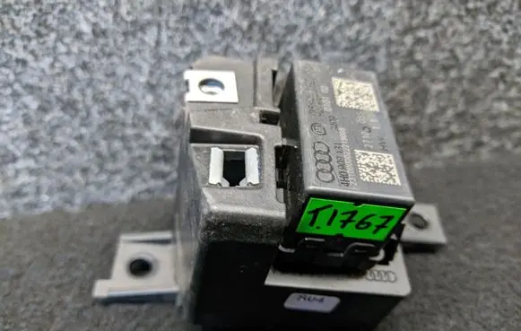 Audi A8 S8 D4 4H Keyless (KESSY) go control unit/module 4H0909131