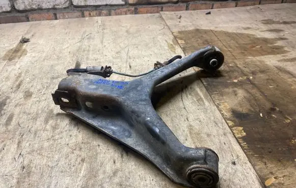 Audi 80 90 S2 B4 Coil spring/strut mount