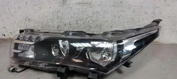 Toyota Corolla E110 Headlight/headlamp 81150