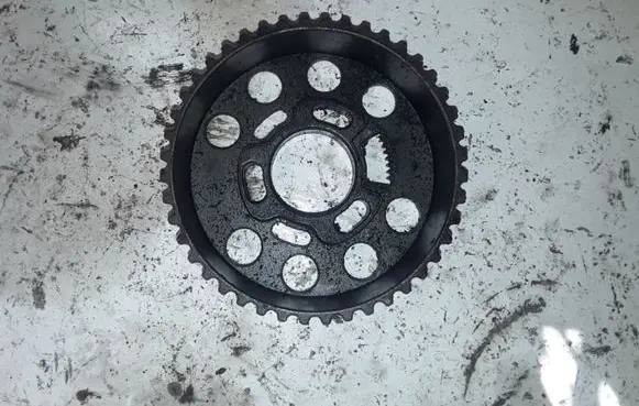 Volkswagen Tiguan Camshaft pulley/ VANOS 038109111E