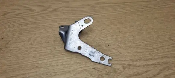 BMW 1 F20 F21 Muffler mount bracket/holder 8572331