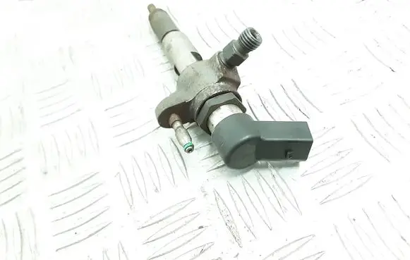 Volvo V60 Fuel injector 9802448680