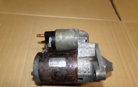 Renault Modus Starter motor 8200298371