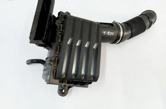 Air filter box