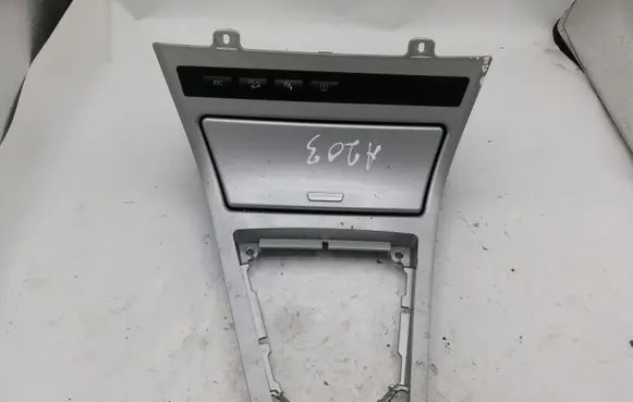 BMW X3 E83 Ashtray (front) 3411708 22167210 3411706