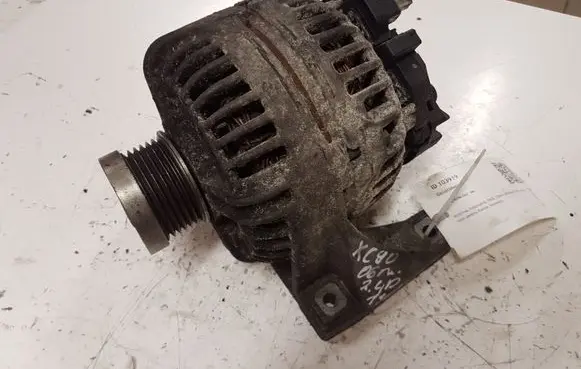 Volvo XC90 Generator/alternator 30667787 0124525060
