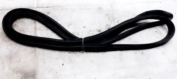 Mazda 5 Rubber seal rear door 