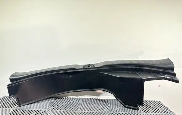 Toyota RAV 4 (XA40) Trunk/boot sill cover protection 5838742120