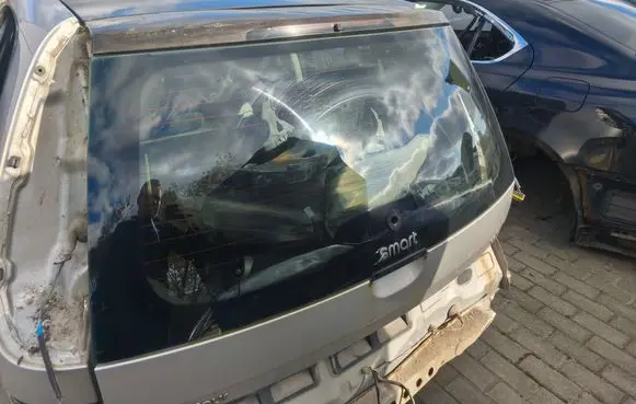 Smart ForFour I Rear windscreen/windshield window 