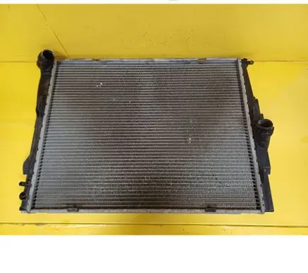 BMW 1 E81 E87 Coolant radiator 752193102 7553119P