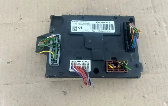 Renault Clio IV Other control units/modules 284B16557R
