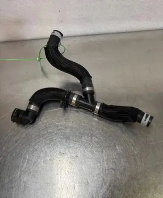 Renault Trafic III (X82) Engine coolant pipe/hose 215017718R