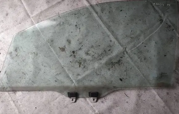Honda Jazz Front door window glass four-door as2