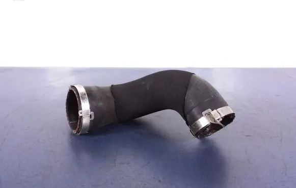 Audi A8 S8 D4 4H Air intake hose/pipe 4H0145738N