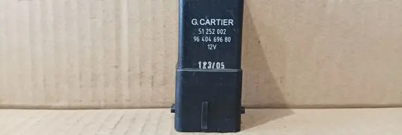 Peugeot 407 Glow plug pre-heat relay 9640469680 51252002 CARTIER