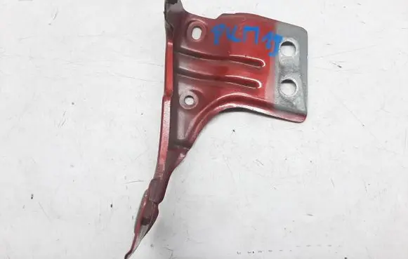 Seat Arona Fender mounting bracket 6F9821328A