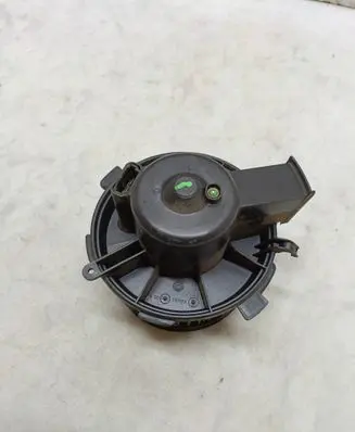 Peugeot 206 Heater fan/blower 60481 6048101