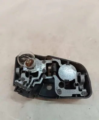 BMW 3 E46 Tail light bulb cover holder 388570R 32CP P21W