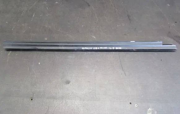 Toyota Corolla E210 E21 Rubber seal front coupe door 