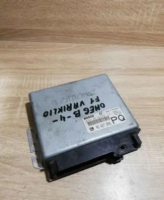 Opel Omega B1 Engine control unit/module ECU 90457096PQ 0261203274
