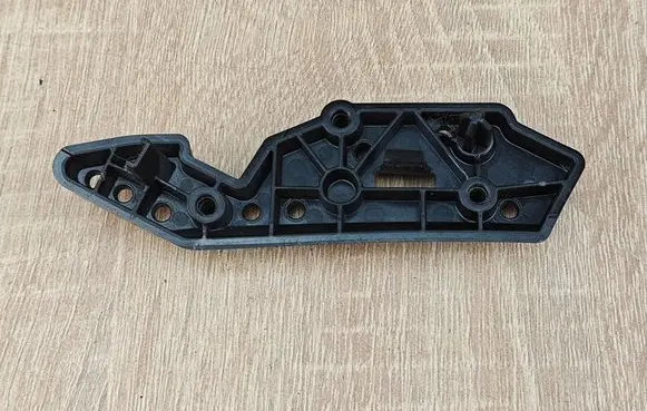 BMW 4 G22 G23 G24 G26 Front bumper mounting bracket 8738613