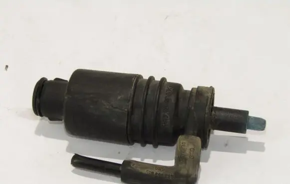 Windscreen/windshield washer pump