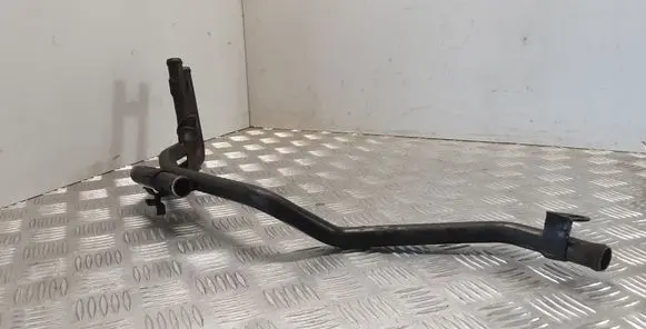 Volkswagen Touareg I Engine coolant pipe/hose 7L6121070D